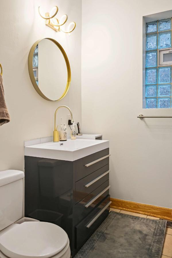 2 Bed Apt W/ Office, Free Parking, Near Wrigley Chicago Luaran gambar