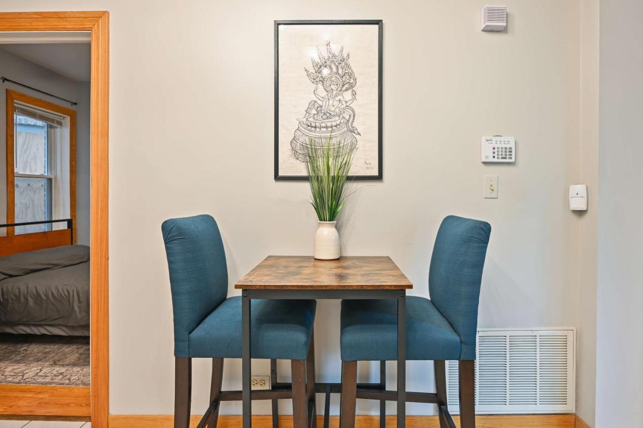 2 Bed Apt W/ Office, Free Parking, Near Wrigley Chicago Luaran gambar